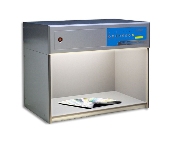 colour assessment cabinet